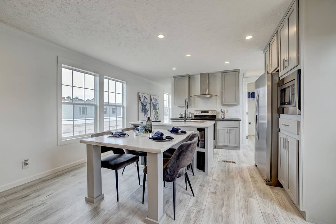 Ironclad 1676-15 kitchen home features