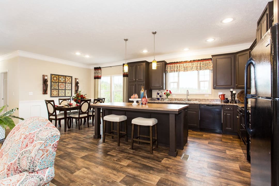 5521 sweet one kitchen home features