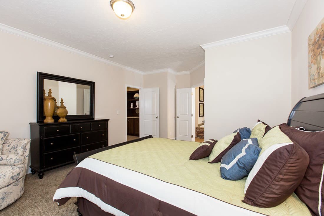 3533 jamestown bedroom home features