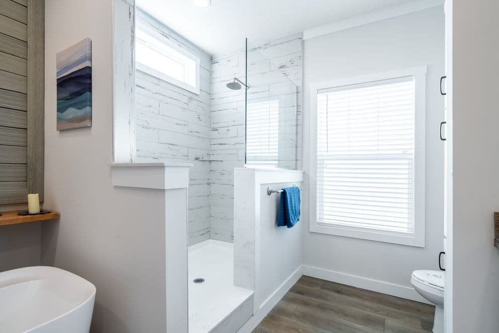 Baby belle hud bathroom home features
