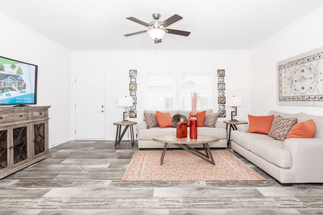 1444 carolina interior home features