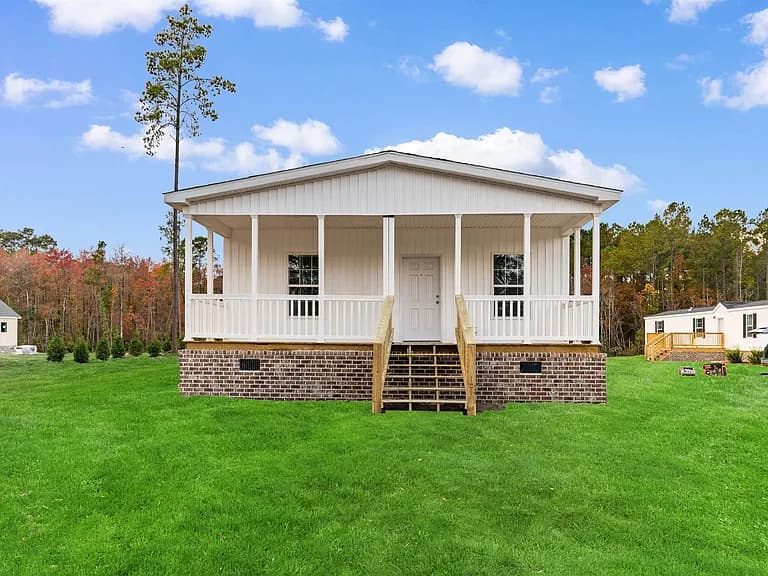 101 feather dr, georgetown, sc 29440 exterior home features