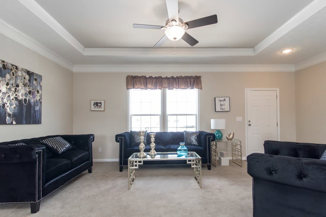 5520 sweet one interior home features