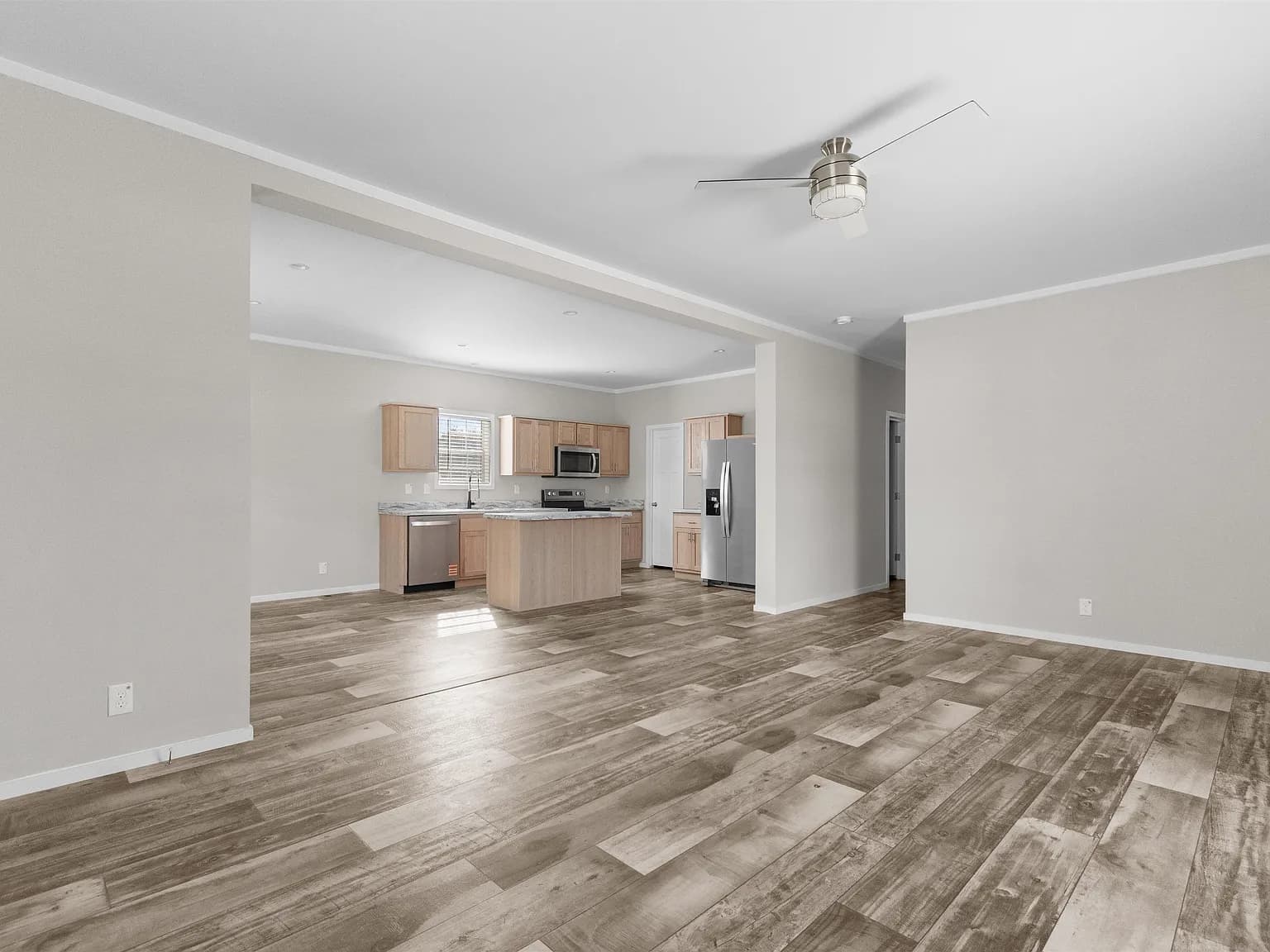 101 feather dr, georgetown, sc 29440 interior home features