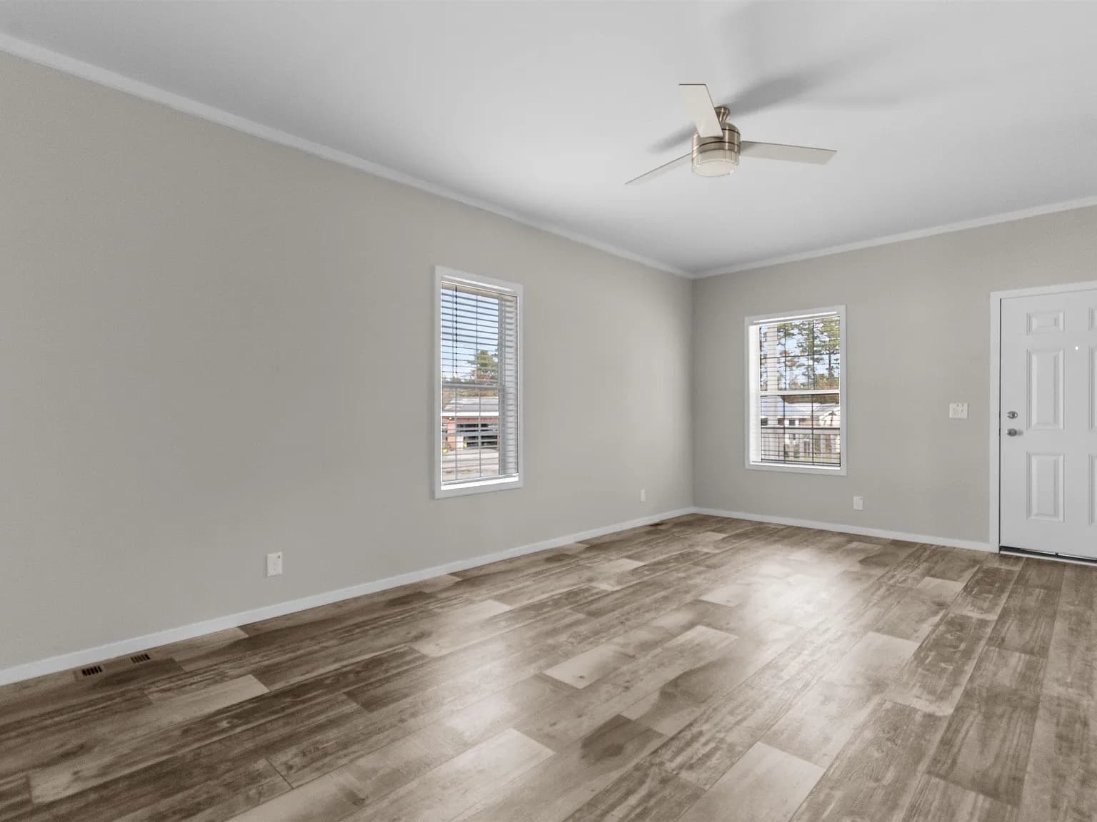 101 feather dr, georgetown, sc 29440 interior home features