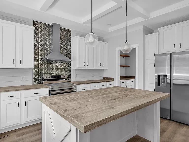 754 kent rd., georgetown, sc 29440 kitchen home features