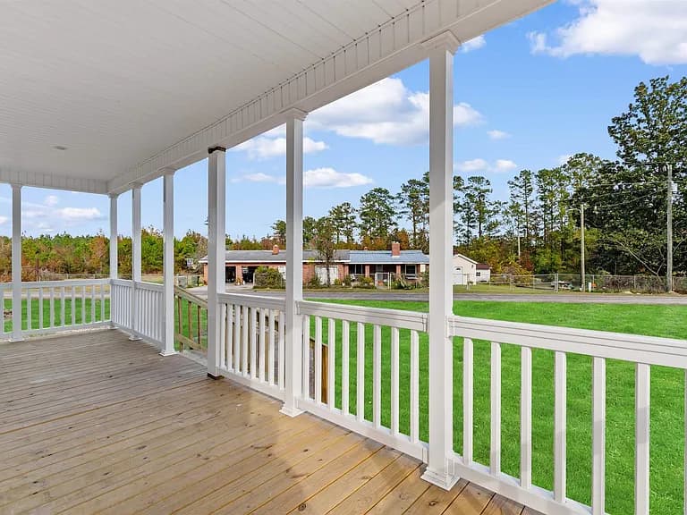 101 feather dr, georgetown, sc 29440 exterior home features
