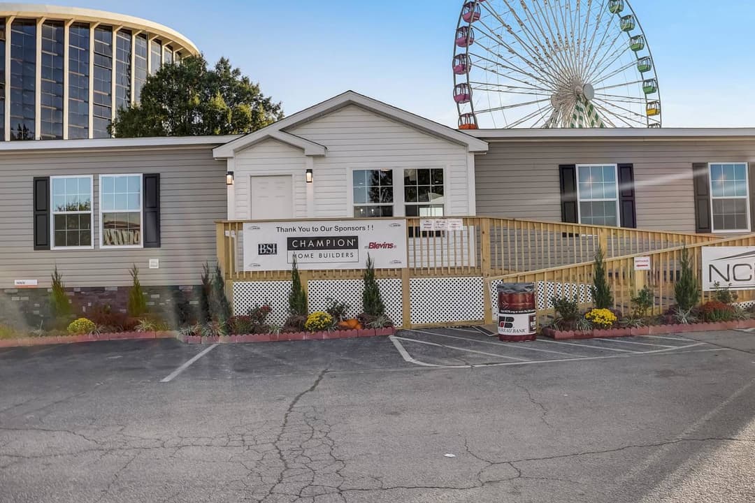 Ironclad 3260-05 exterior and elevation home features