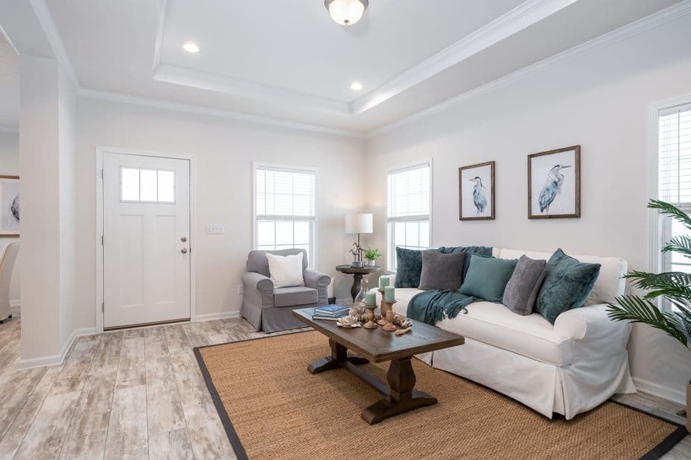 The cottage mod interior home features