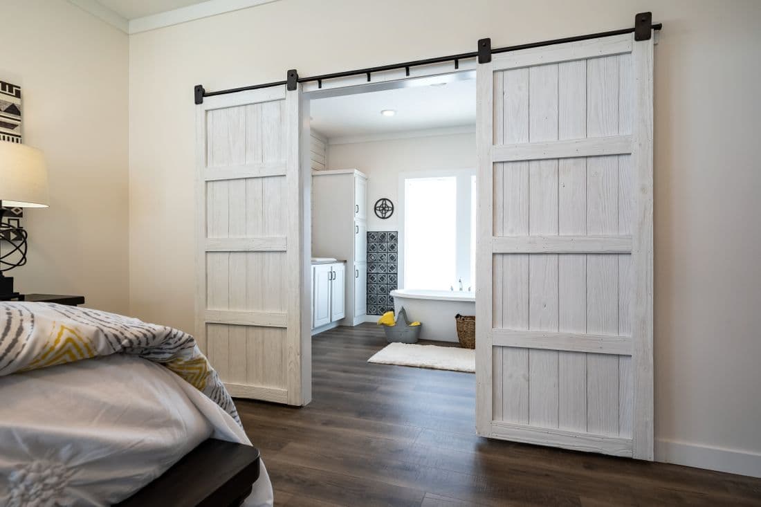 1434 carolina "southern belle" bedroom home features