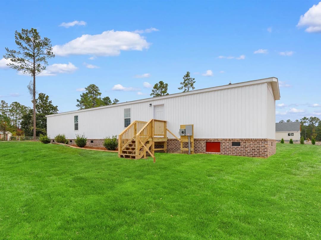 121 feather dr, georgetown, sc 29440 exterior home features