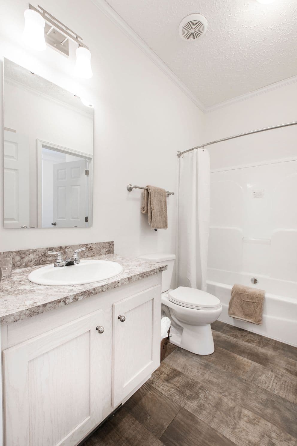 The whitecap hud bathroom home features