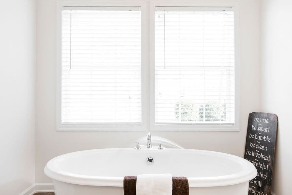 The whitecap hud bathroom home features