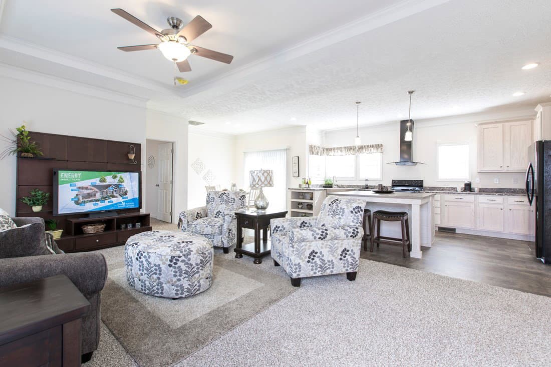 3558 jamestown interior home features