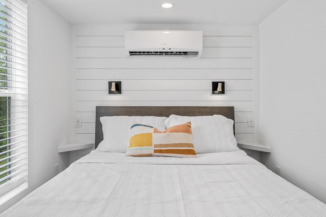 Park model 4110l bedroom home features