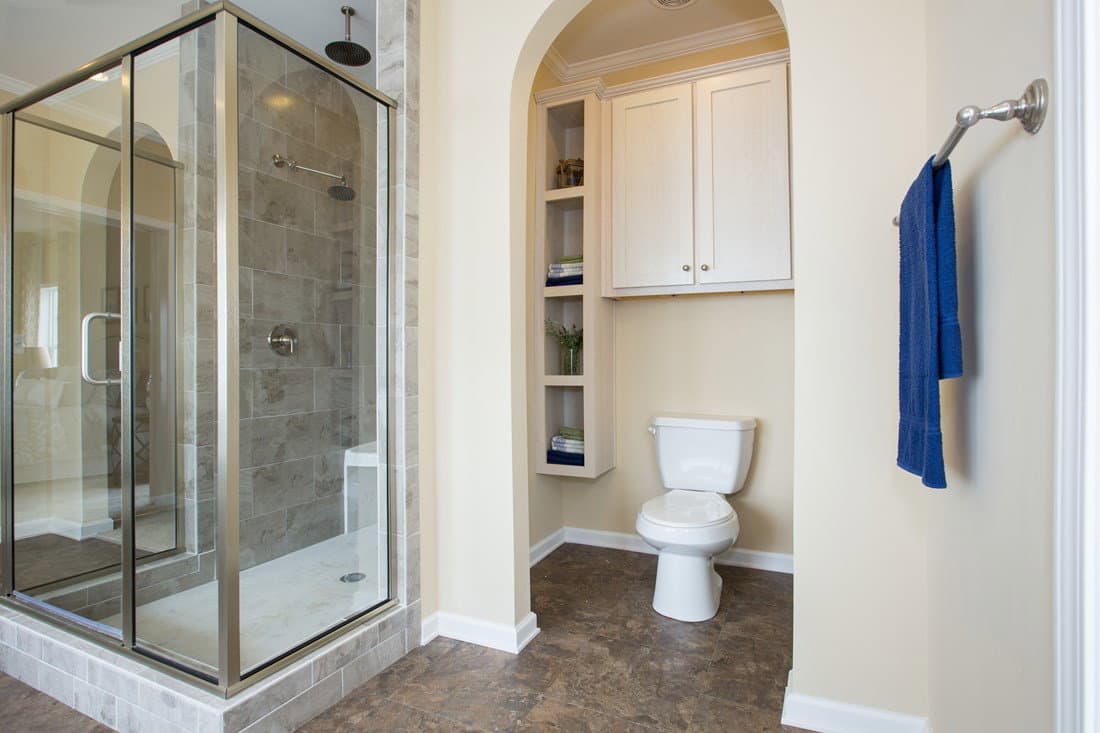2483 heritage bathroom home features