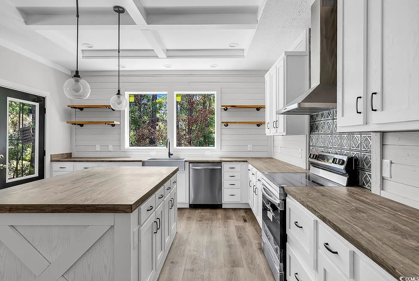 754 kent rd., georgetown, sc 29440 kitchen home features