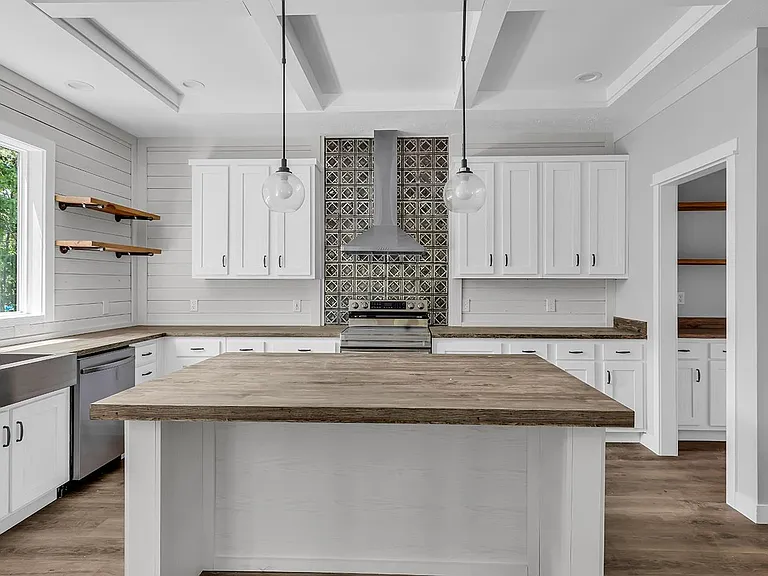 754 kent rd., georgetown, sc 29440 kitchen home features