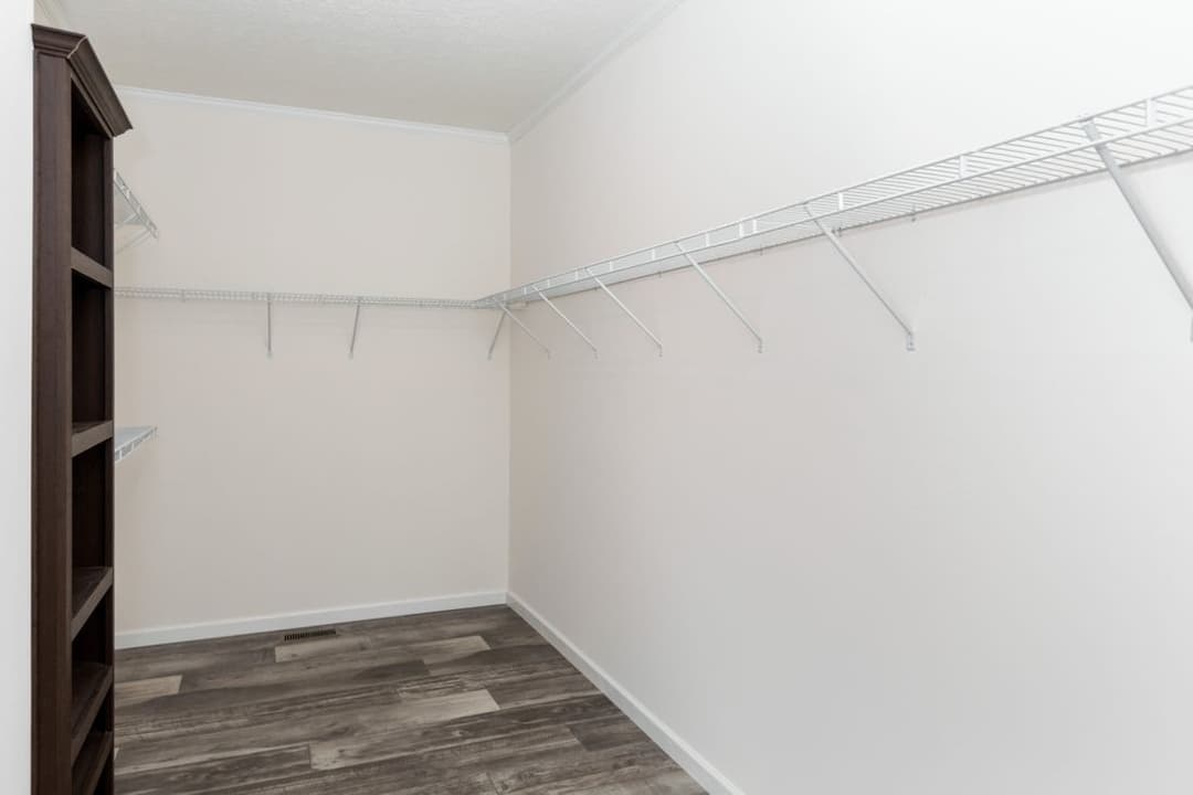 1444 carolina interior home features