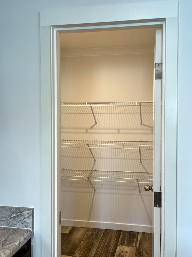 Lavonia interior home features