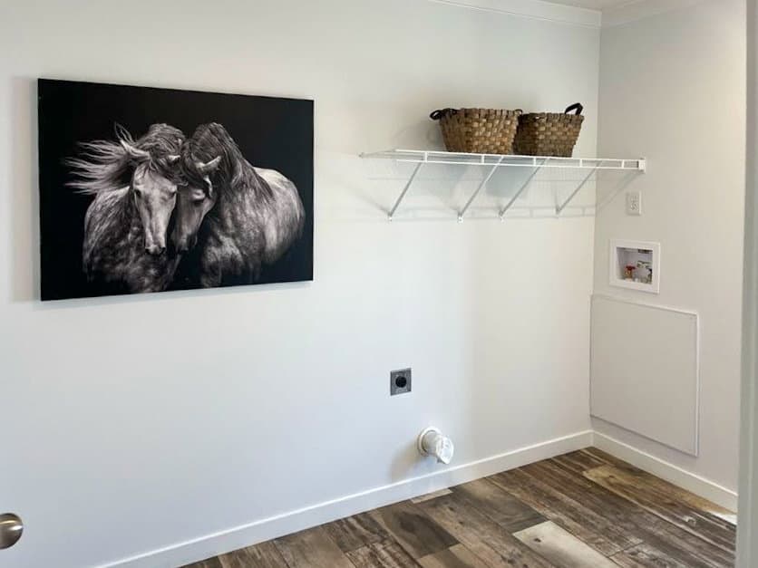 Lavonia interior home features