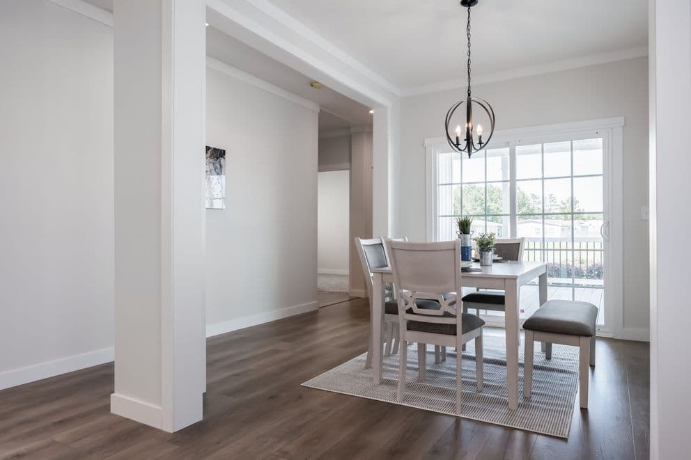 Baby belle hud interior home features
