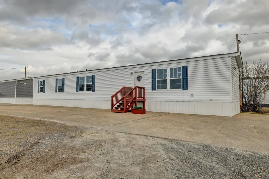 Ironclad 1676-15 exterior home features